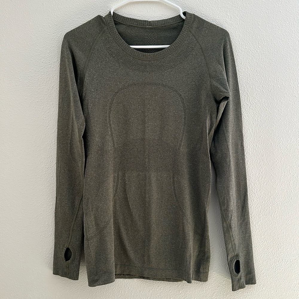 Lululemon long sleeve Swiftly 6